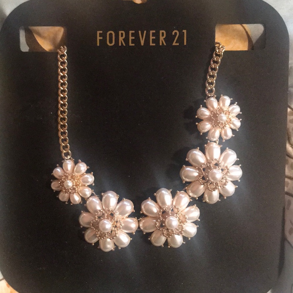 Forever 21 necklace